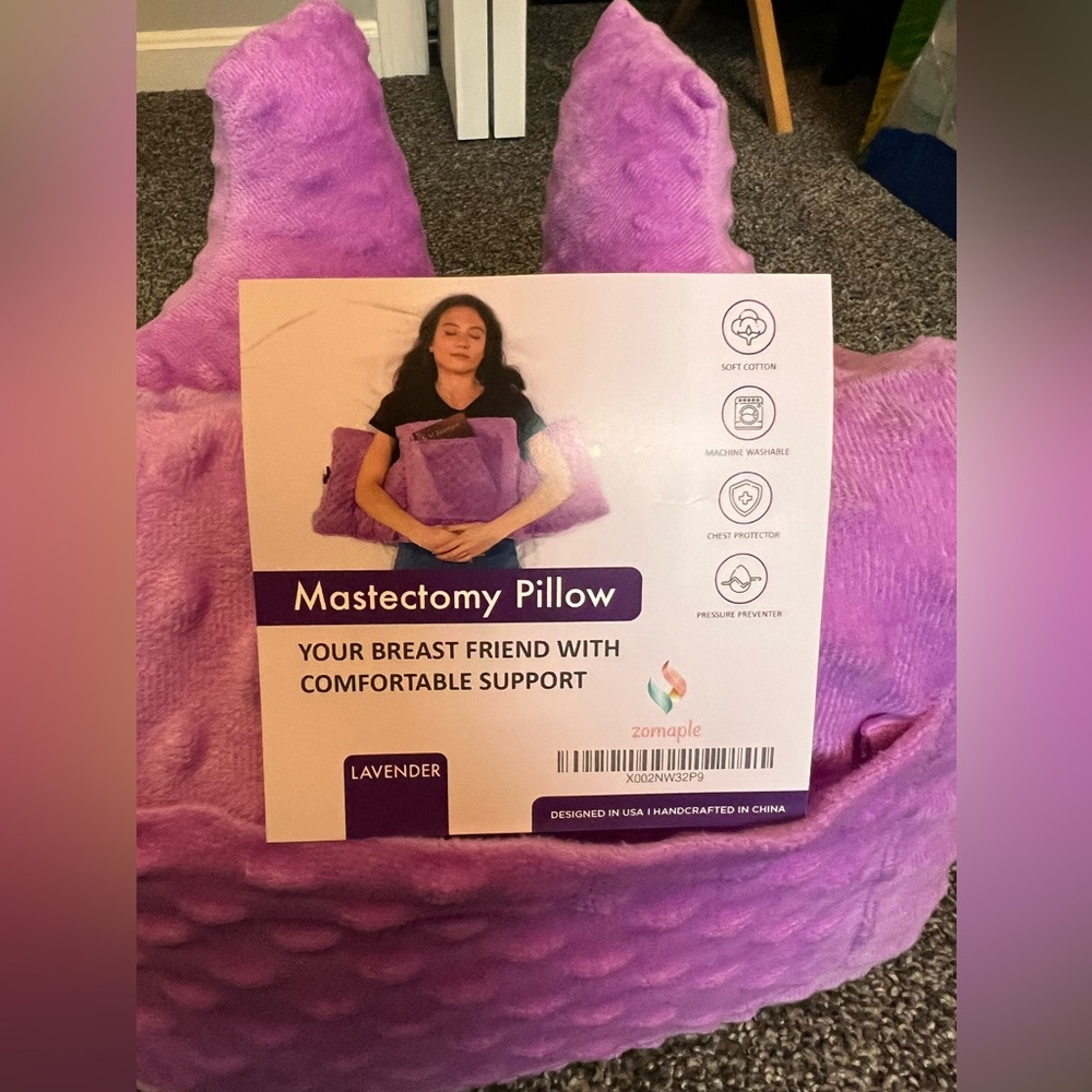 Mastectomy Pillow & Sweatshirt with drain holders, size medium.  EUC.